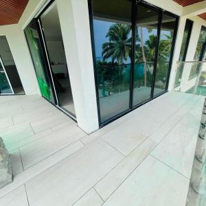 AMJ Latest Spigot Glass Fence Project Finished