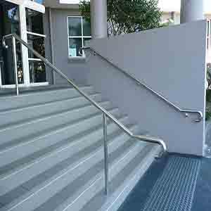 OUTDOOR PUBLIC HANDRAIL