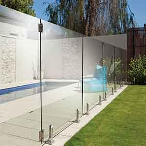 SPIGOT GLASS FENCE SPIGOT GLASS FENCE